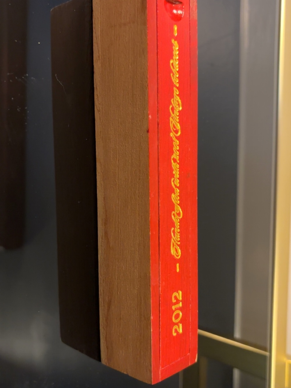 Red Wooden Cigar Box - Picture 3 of 6